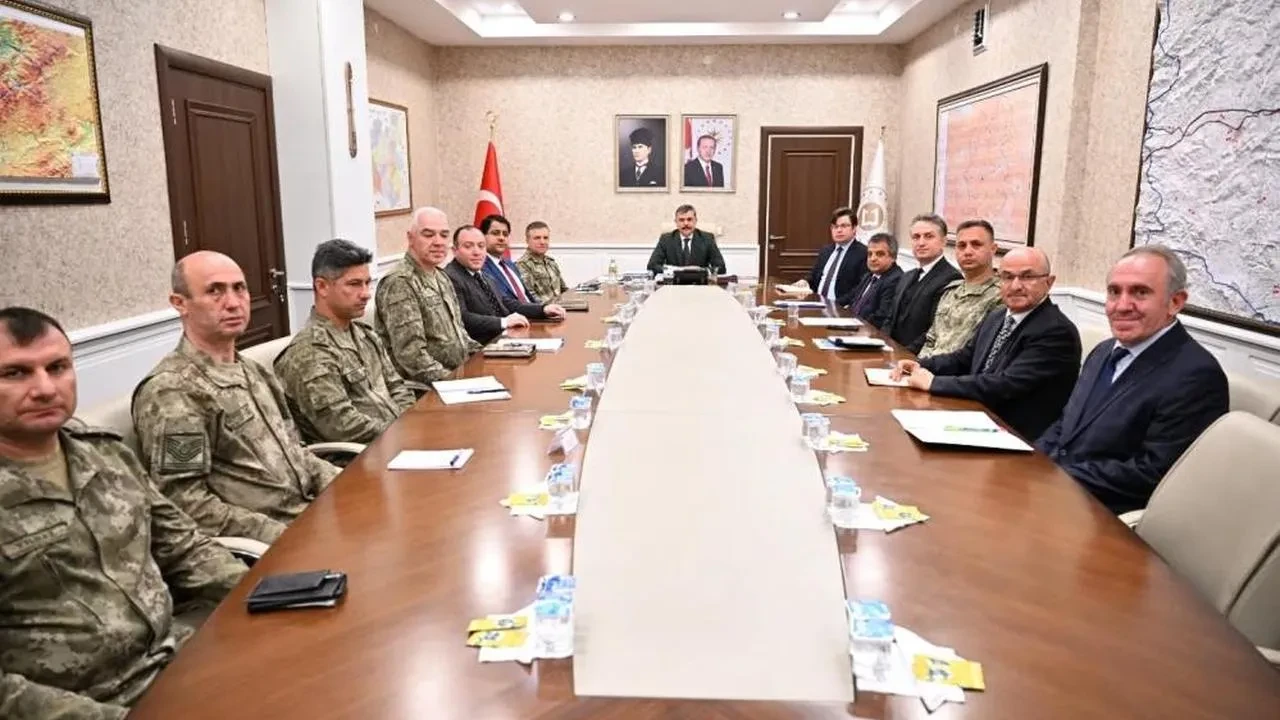 Erzurum'da askeri binalar Milli Eğitim'e devredilecek