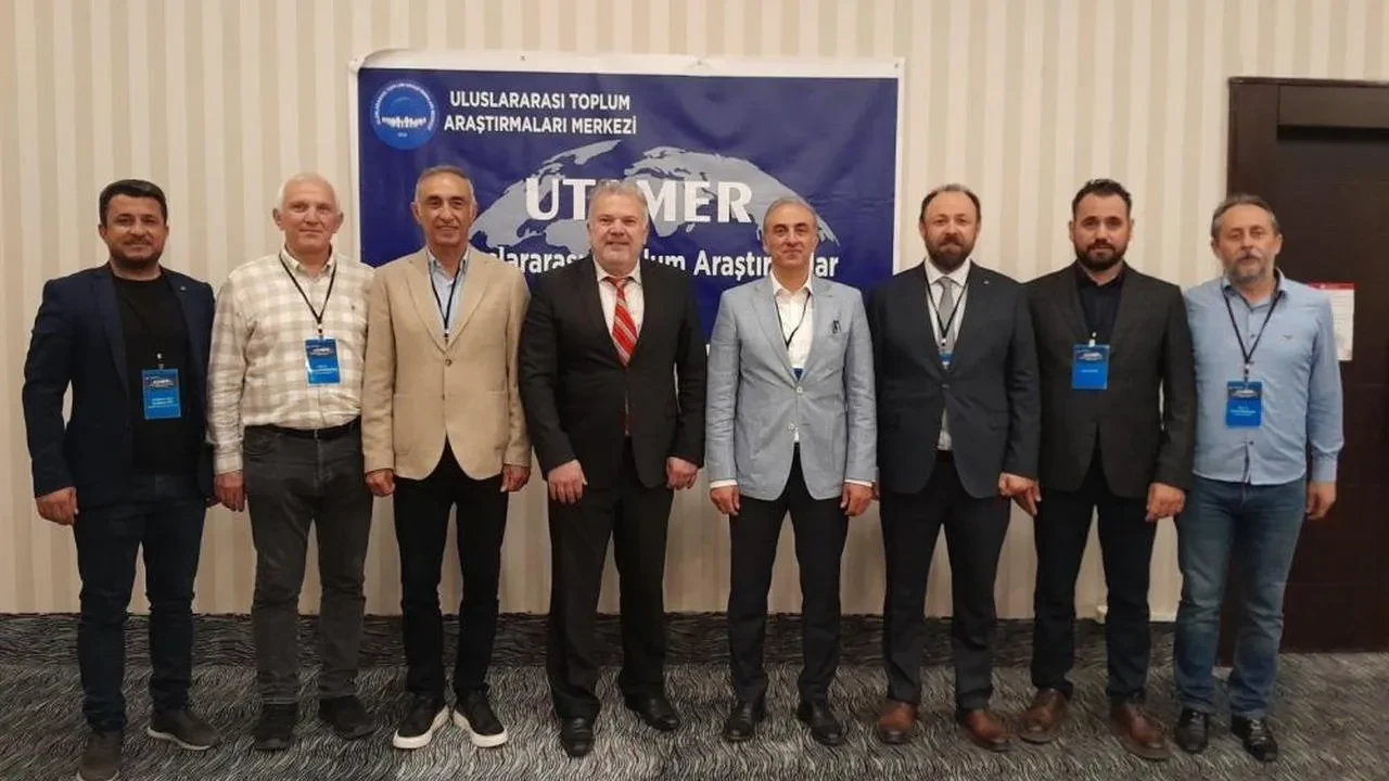 İzmir'de taekwondo ve teknoloji bir araya geldi: Sporun geleceğine yön verecek çalıştay gerçekleşti