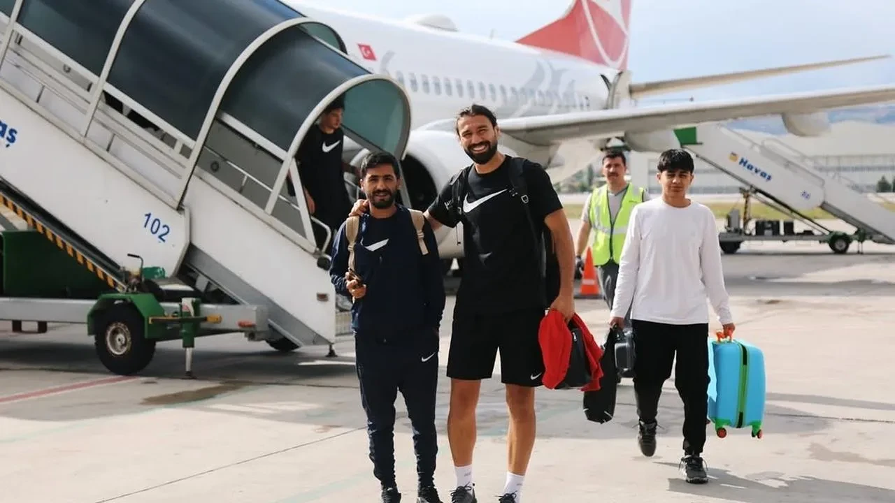 Vanspor ve Batman Petrolspor final için Kayseride buluşuyor