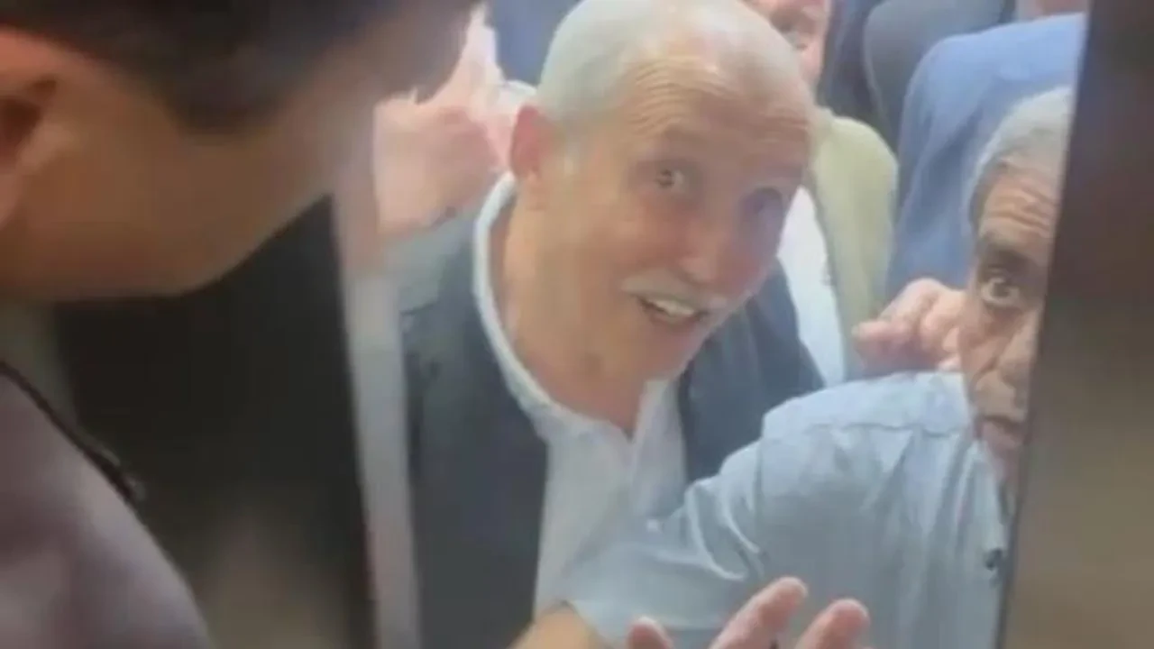 Düğünde asansör krizi: 10 kişi mahsur kalınca kahkahalarla son buldu