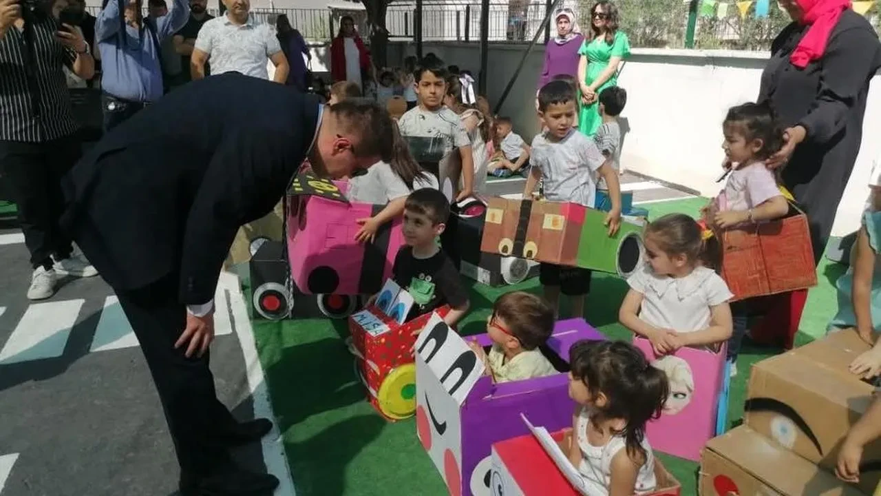 Hatice Ata Tekin Kızılay Anaokulu'nda trafik eğitim parkuru