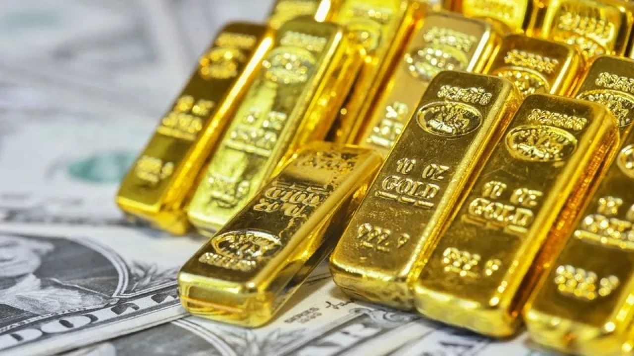 Altın fiyatları düşüşe geçti! Moody's etkisi ve ticaret gerilimleri ne söylüyor?