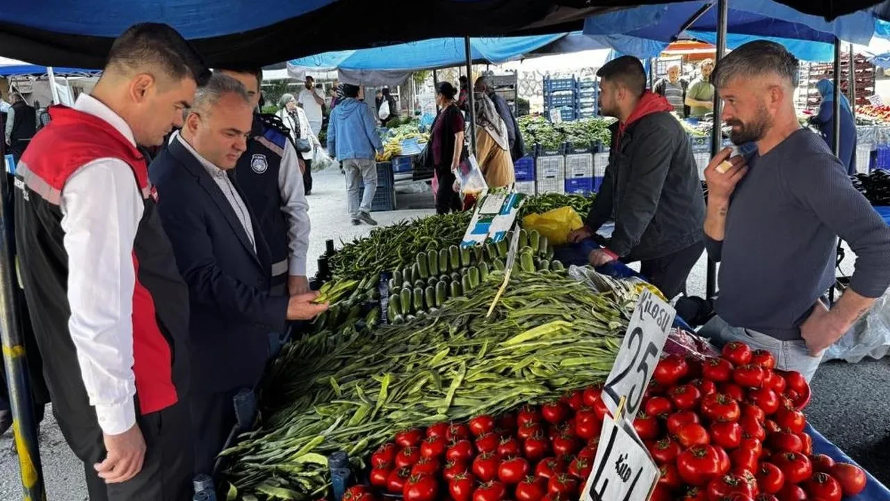 Çorum Belediyesi'nden semt pazarında kapsamlı hijyen denetimi