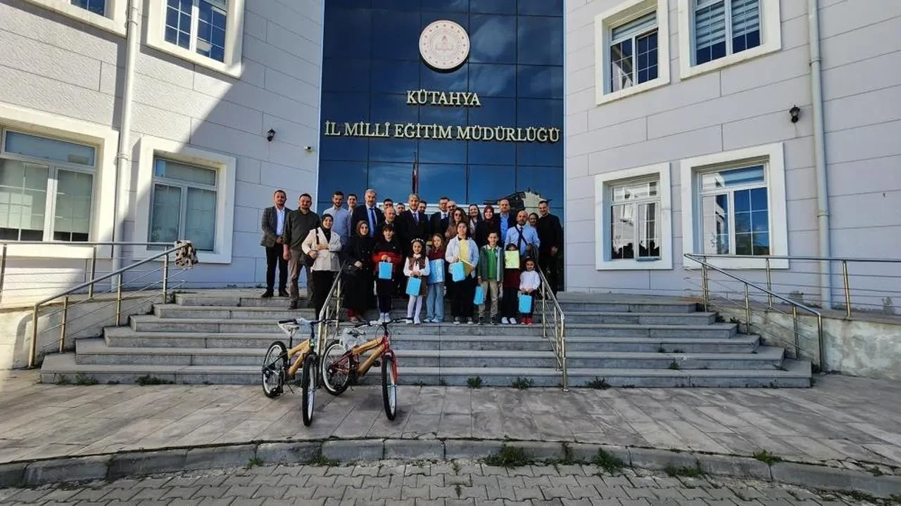 Kütahya'da OEDAŞ'tan enerji tasarrufu için şiir ve resim yarışması düzenlendi