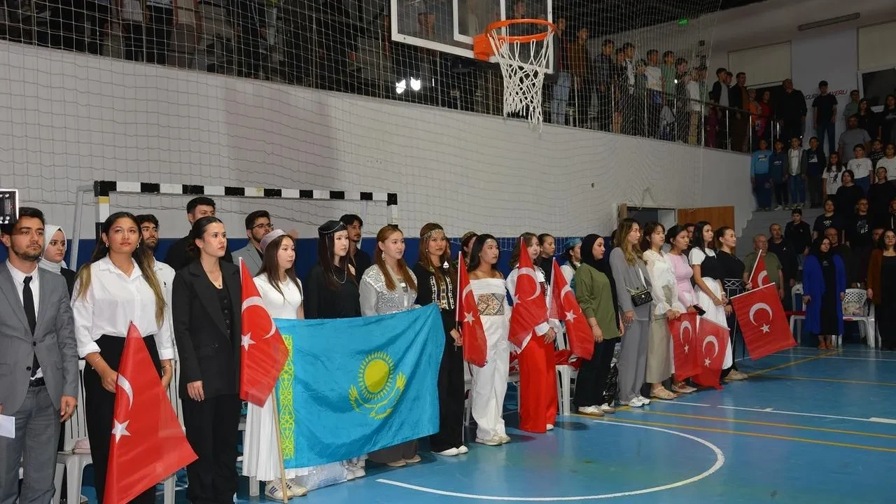 Türk dünyası Babadağda İstanbul fethini kutladı