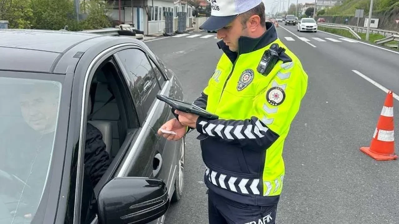 Ordu'da trafik denetimleri hız kesmiyor: 3 bin 129 sürücüye ceza
