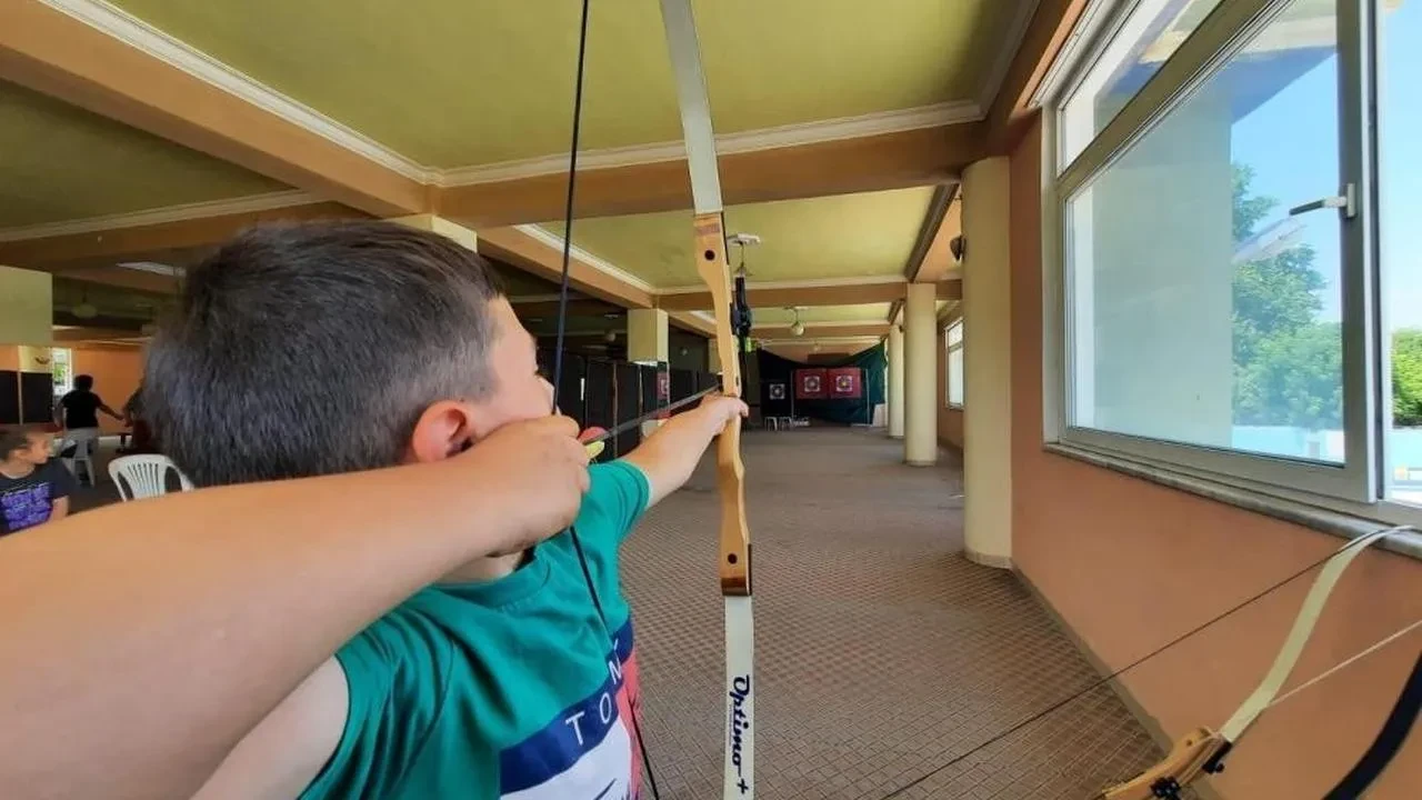 Salihli gençleri yaz tatilinde spor ile buluşuyor