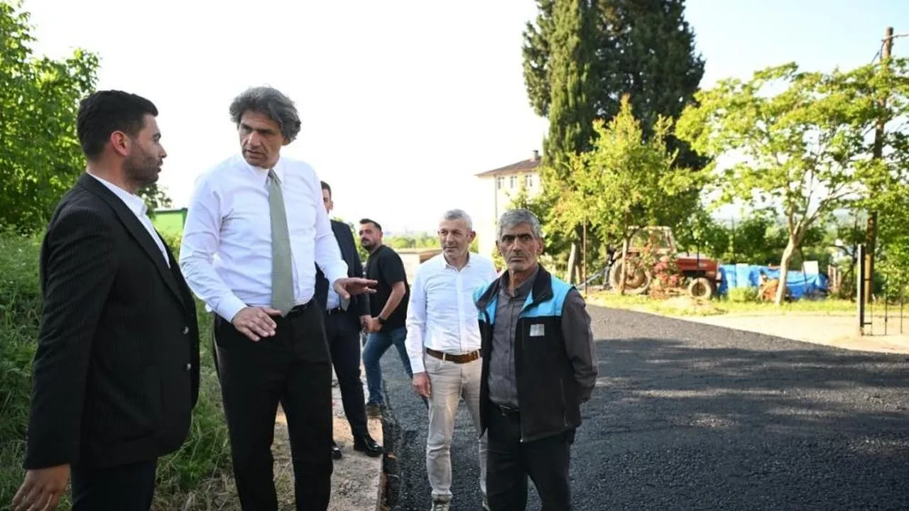 Kartepe Belediyesi Suadiye Mahallesi'ne asfalt döktü