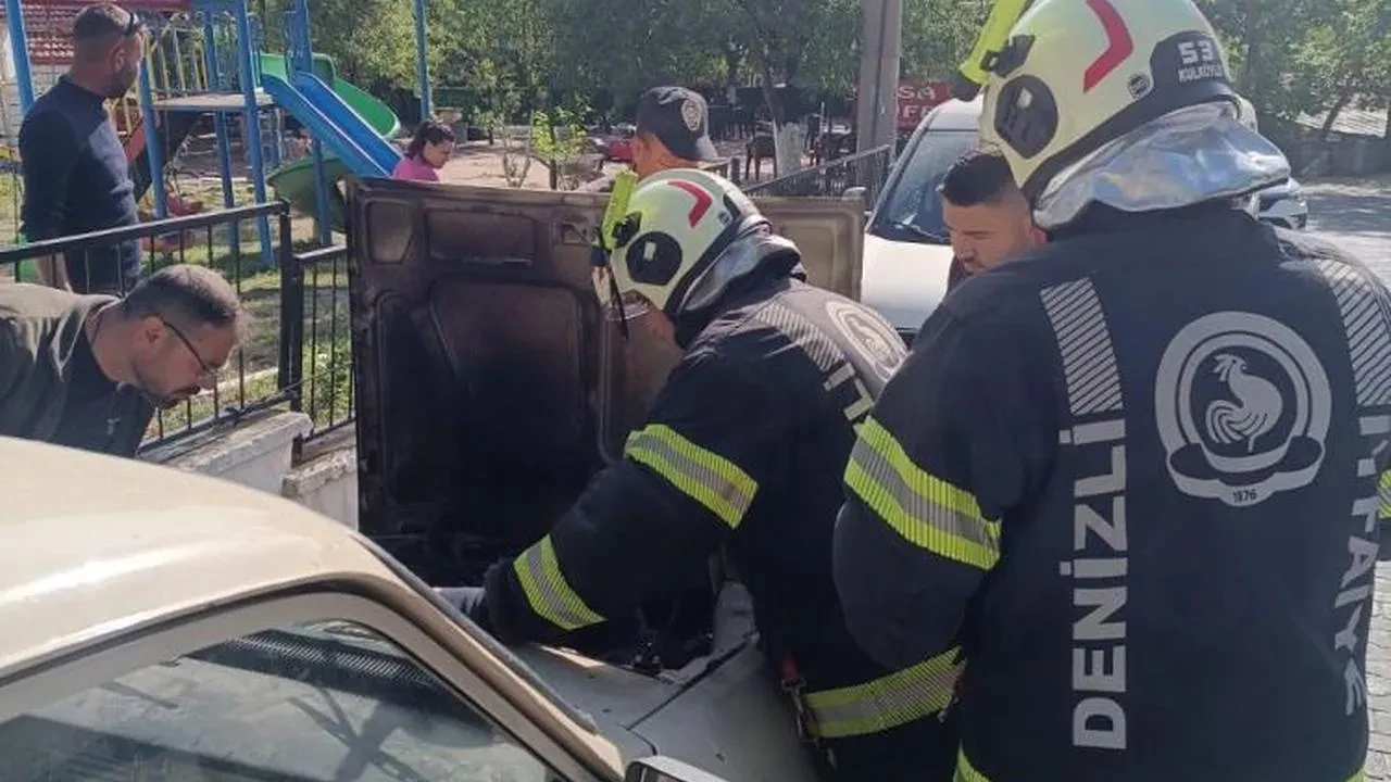 Park halindeki otomobilde yangın: Korku dolu anlar yaşandı