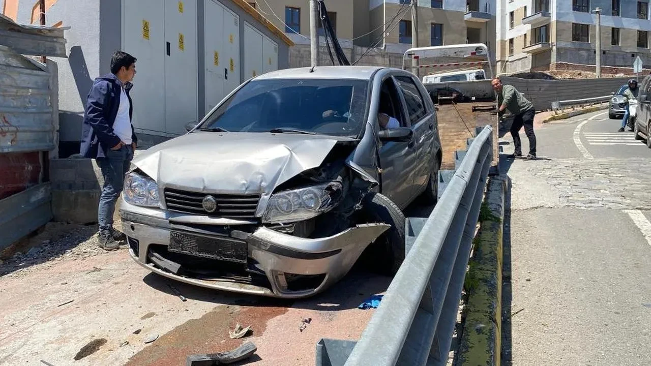 Kocaeli'de kırmızı ışıkta kaza: 5 yaralı, soruşturma başlatıldı