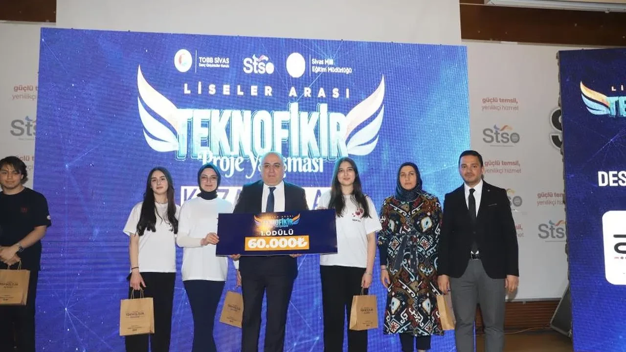 Sivas'ta 'Teknofikir' Proje Yarışması'nda ödüller dağıtıldı! Hangi okullar dereceye girdi?