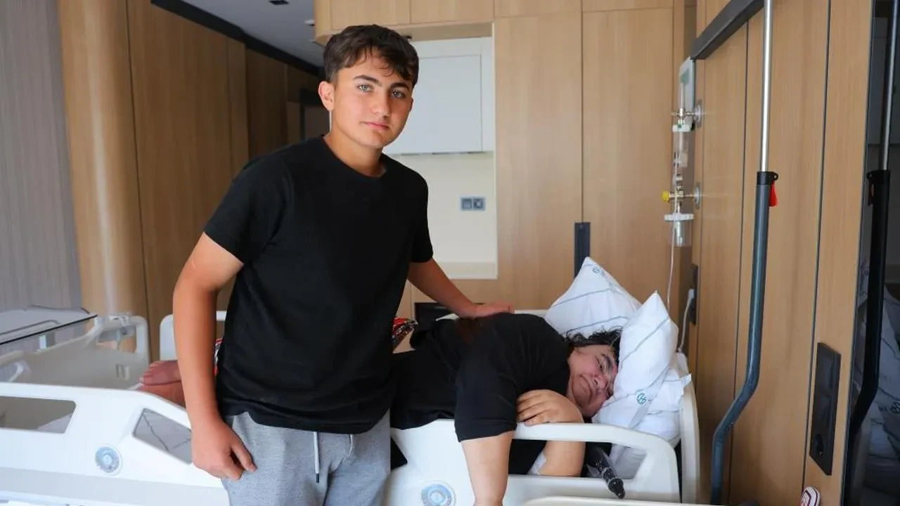 Kahramanmaraş'ta 200 kilogramlık Fatma Dağlı'nın tedavi süreci başladı: İki günde 6 kilo verdi