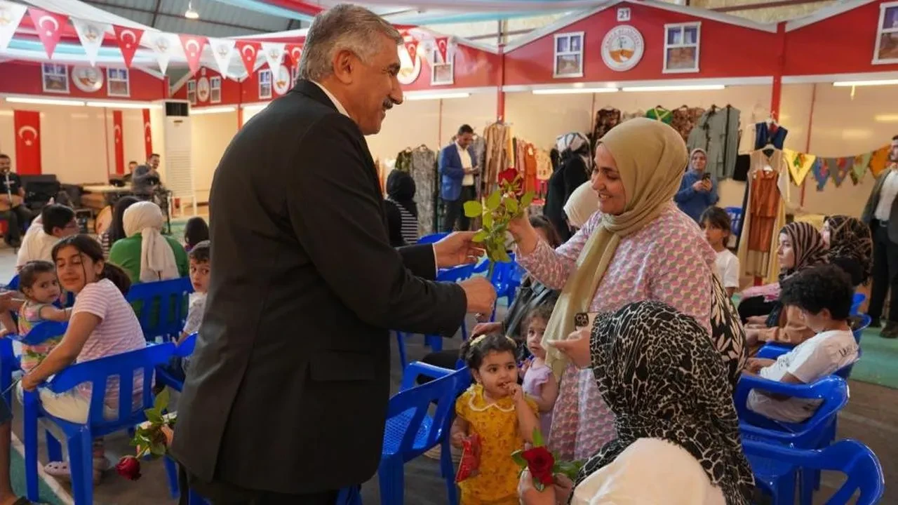 Kahta Belediyesi'nden Anneler Günü'nde duygu dolu etkinlik: "Üreten Kadınlar Fuarı" büyük beğeni topladı