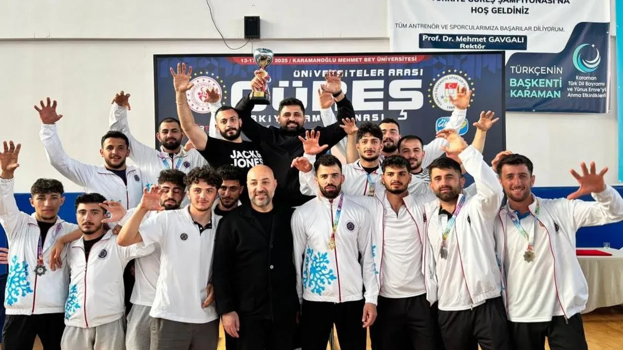 Atatürk üniversitesi güreş takımı serbest stil a klasmanda türkiye şampiyonu oldu