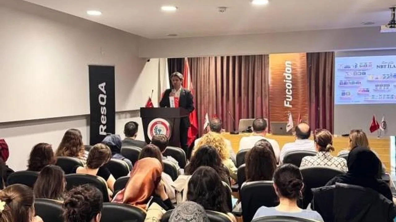 Afyonkarahisar'da Eczacılık Günü’nde anlamlı buluşma: Yemek bütçesi burs olarak bağışlandı