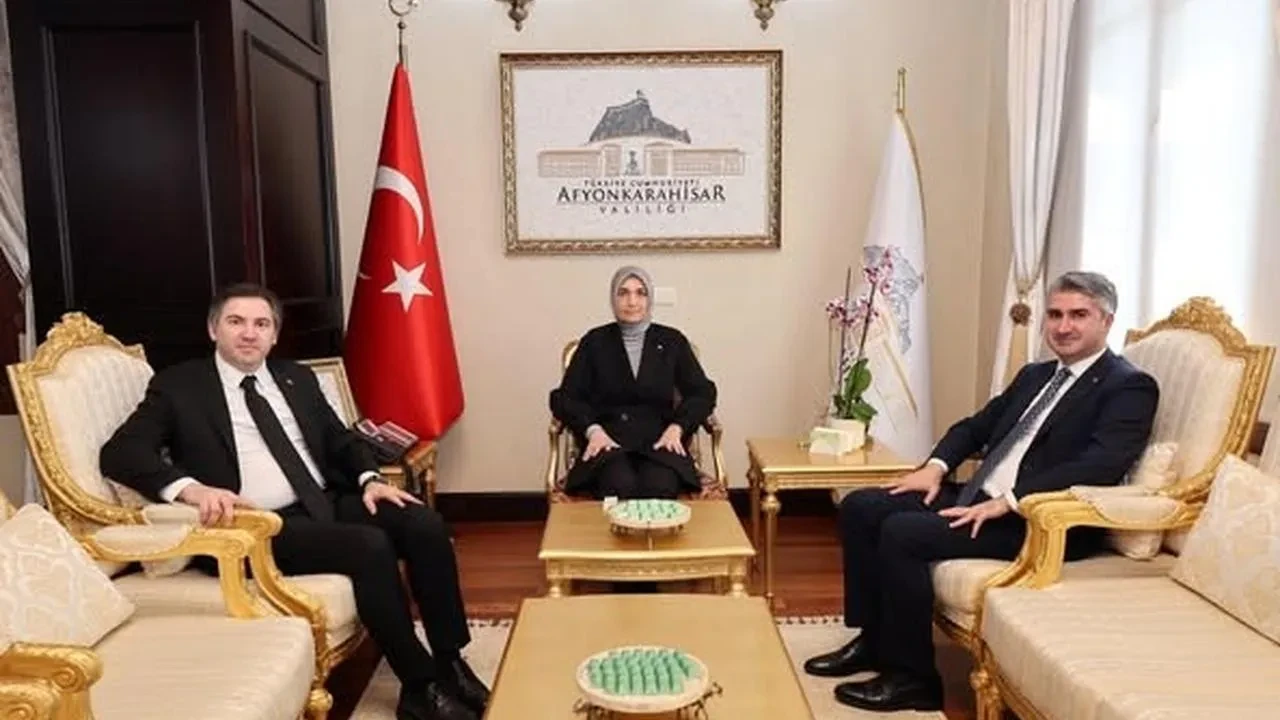 Afyonkarahisar'a Bakan Yardımcılarından önemli yatırım ziyareti! Brifingler alındı, yatırım planları yapıldı