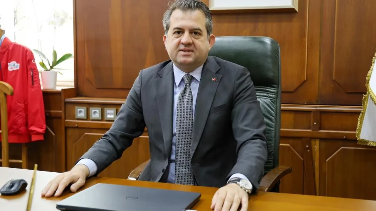 Prof. Dr. Beriş'ten PKK'nın feshi hakkında çarpıcı açıklamalar: Türkiye'nin terörle mücadeledeki modeli ne?