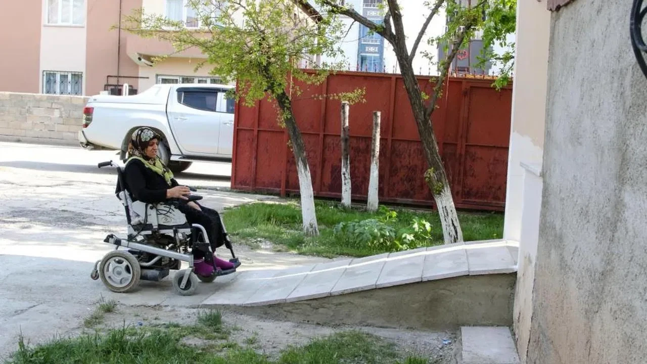 Van Büyükşehir Belediyesi'nden engelli vatandaşa destek: Gülten Çiftçi'nin hayatı değişti