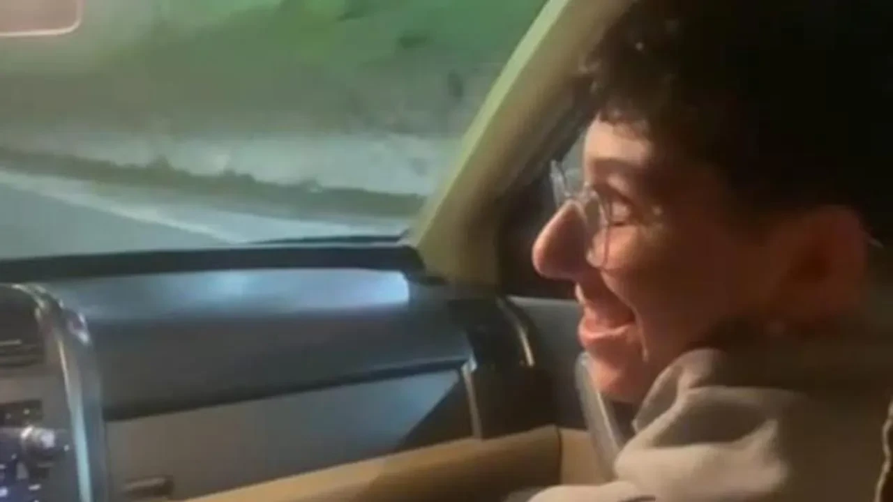 Otostopla rektöre "dayı" dediler: Rektör olduğunu öğrenince şaşırdılar