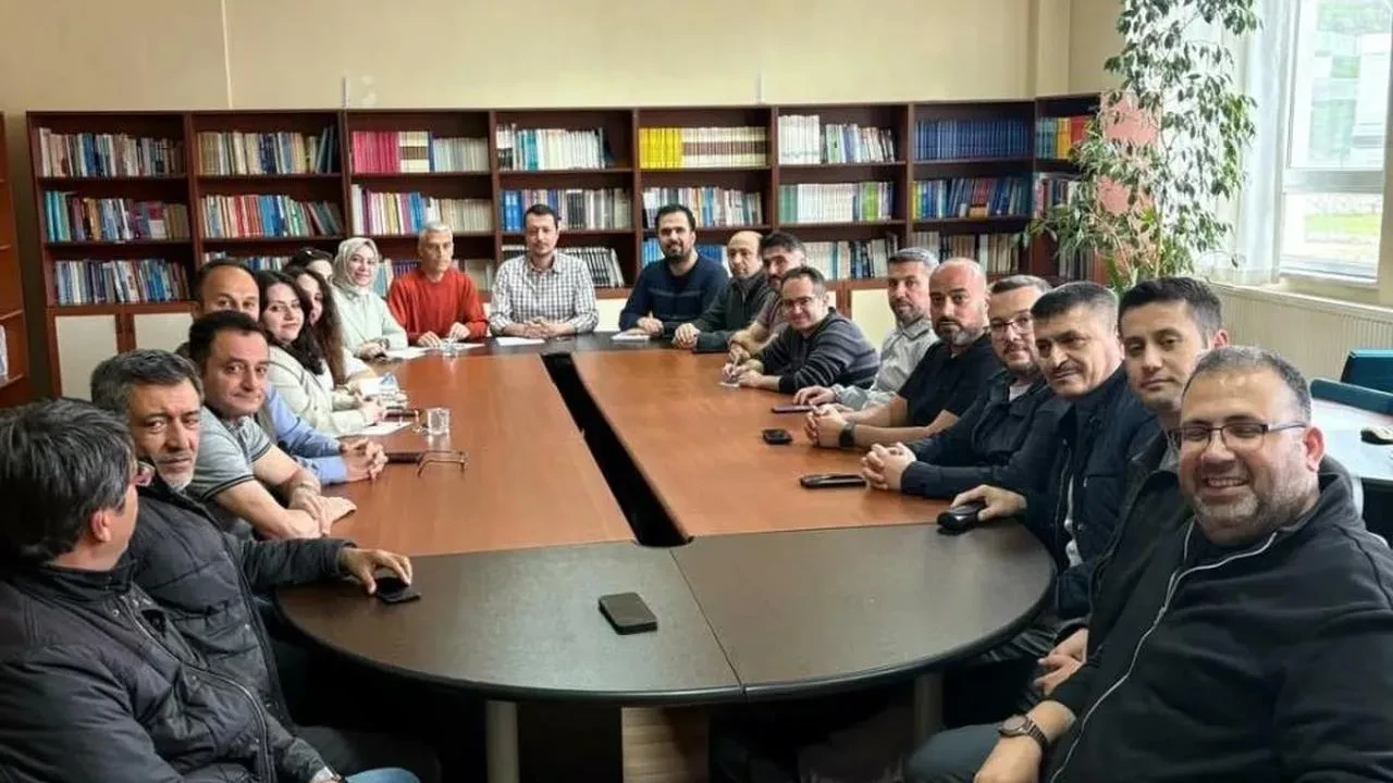 Çanakkale'de tefecilik operasyonu: 7 kişi tutuklandı, çok sayıda malzeme ele geçirildi