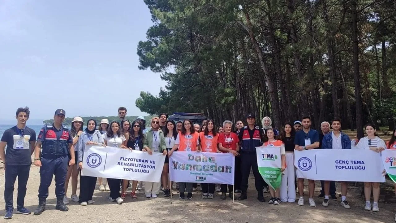 Kuşadası'nda jandarmadan öğrencilere çevre bilinci eğitimi: Orman yangınlarına dikkat