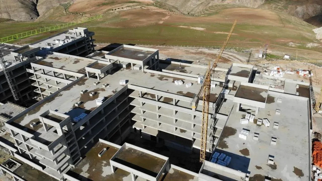 Siirt'teki dev sağlık yatırımı: 500 yataklı hastane ne zaman tamamlanacak