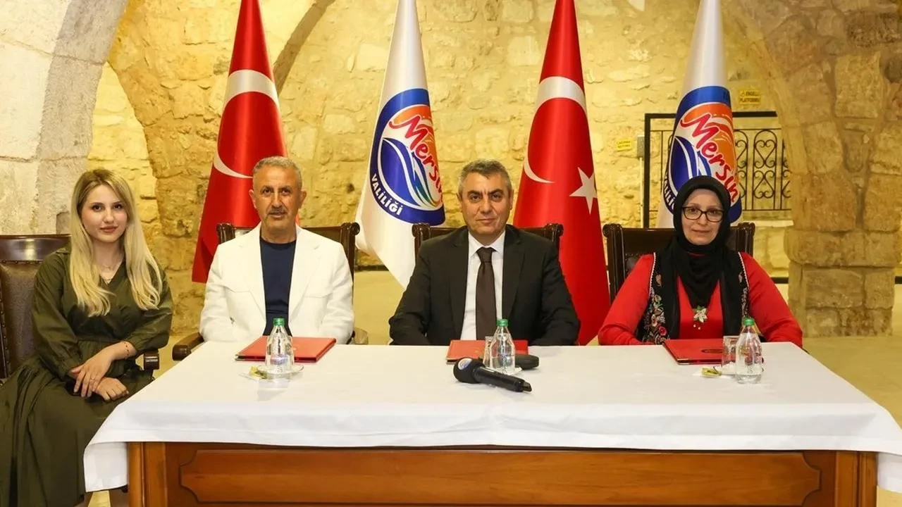 Hayırsever Necip Öztürk Mersinde yeni lise yaptırıyor