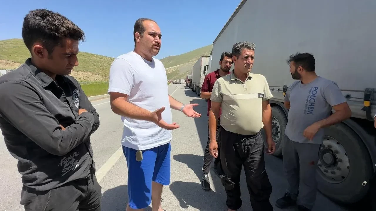 Esendere Gümrüğünde on kilometrelik tır kuyruğu oluştu