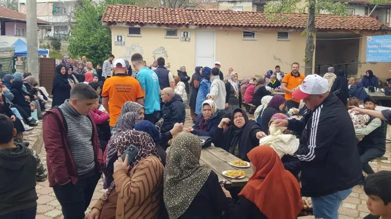 Taraklı'da geleneksel hasat coşkusu: 40 kazan pilav ve dualarla bereket dolu etkinlik
