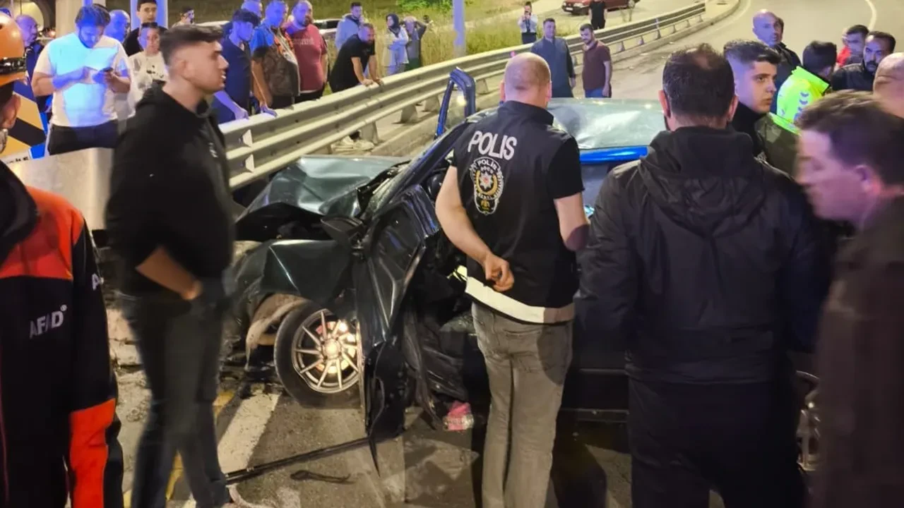 Zonguldak-Kilimli yolunda feci kaza: 1'i ağır 4 yaralı var