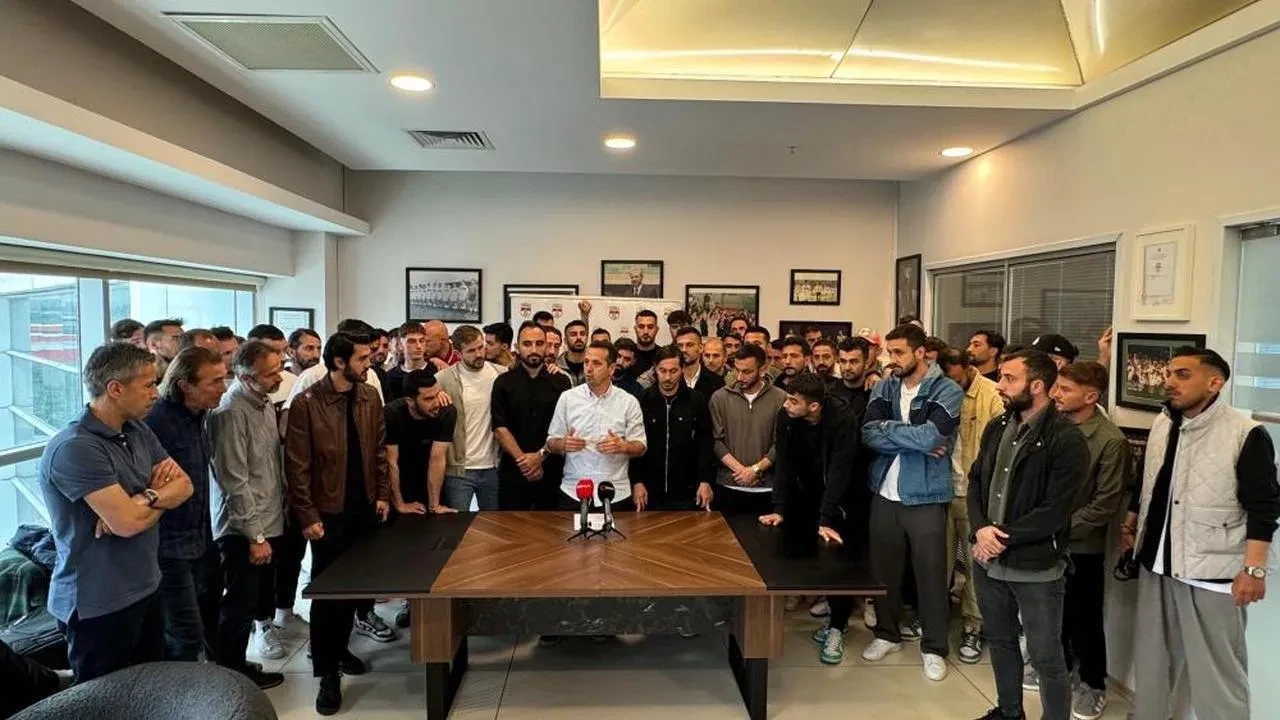 TPFD Başkanı Akyüz, TFF'nin 3. Lig'deki yaş kısıtlamasını eleştirdi: 'Rekabet özgür olmalı!'