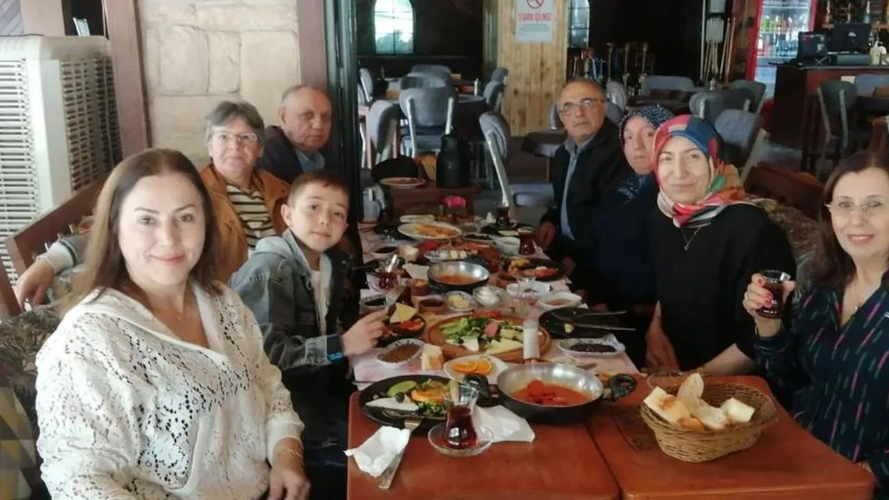 Beylikova kadınları kahvaltıda bir araya geldi: Eskişehir'de sıcak bir buluşma gerçekleşti