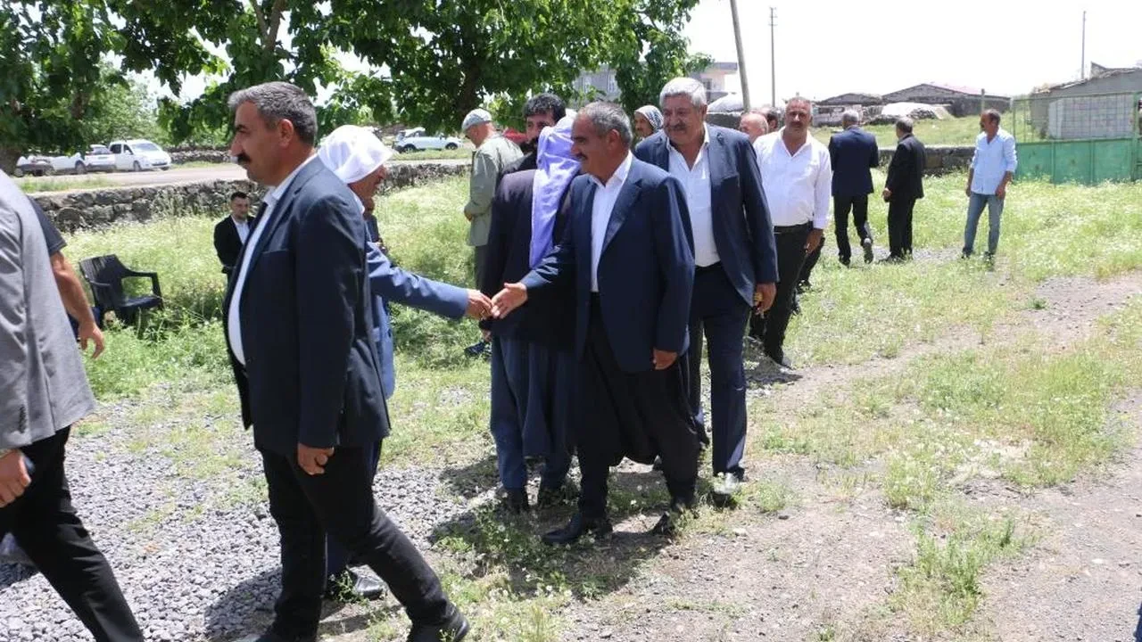 Diyarbakır'da 12 yıllık husumet: Barış yemeği ile son buldu