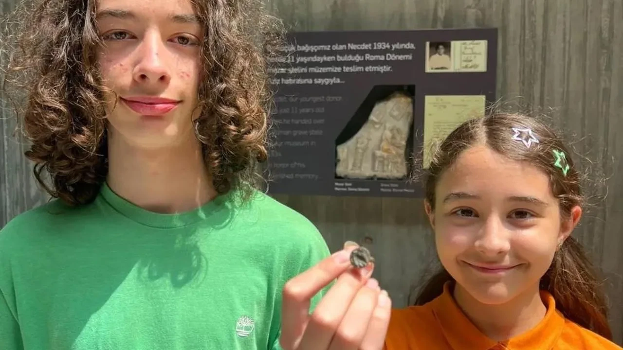 Çanakkale'de kardeşlerden anlamlı bağış: Troya Müzesi'ne değerli yüzük mühür emaneti