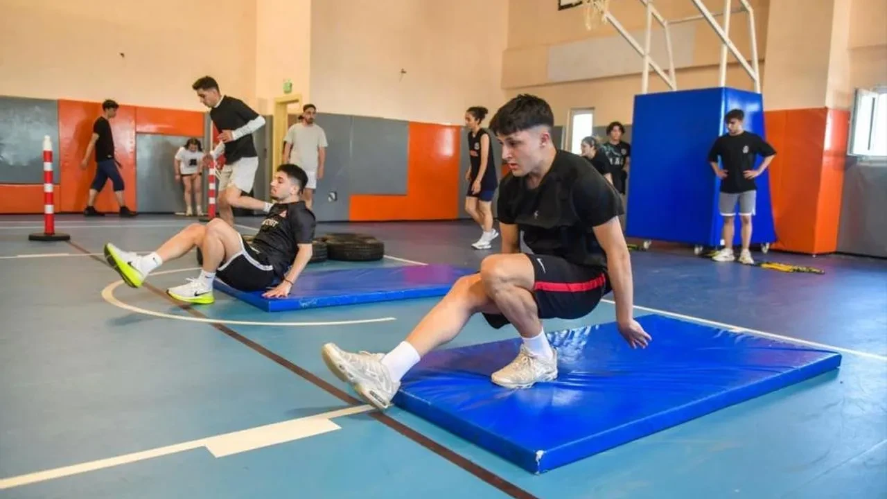Gençler için büyük fırsat! Esenyurt Belediyesi, Spor Akademilerine Hazırlık Kursu ile destek sağlıyor