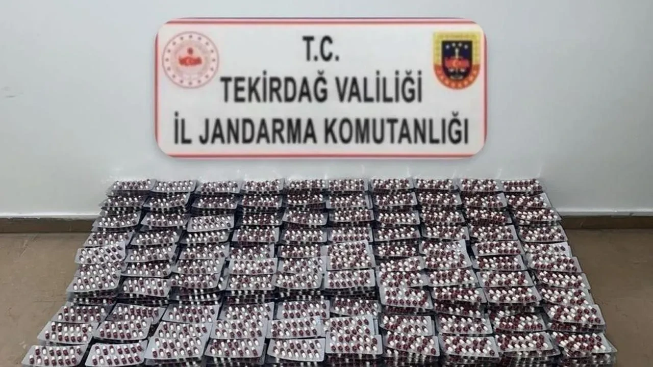 Tekirdağ'da jandarmadan ruhsatsız silah ve uyuşturucu operasyonları