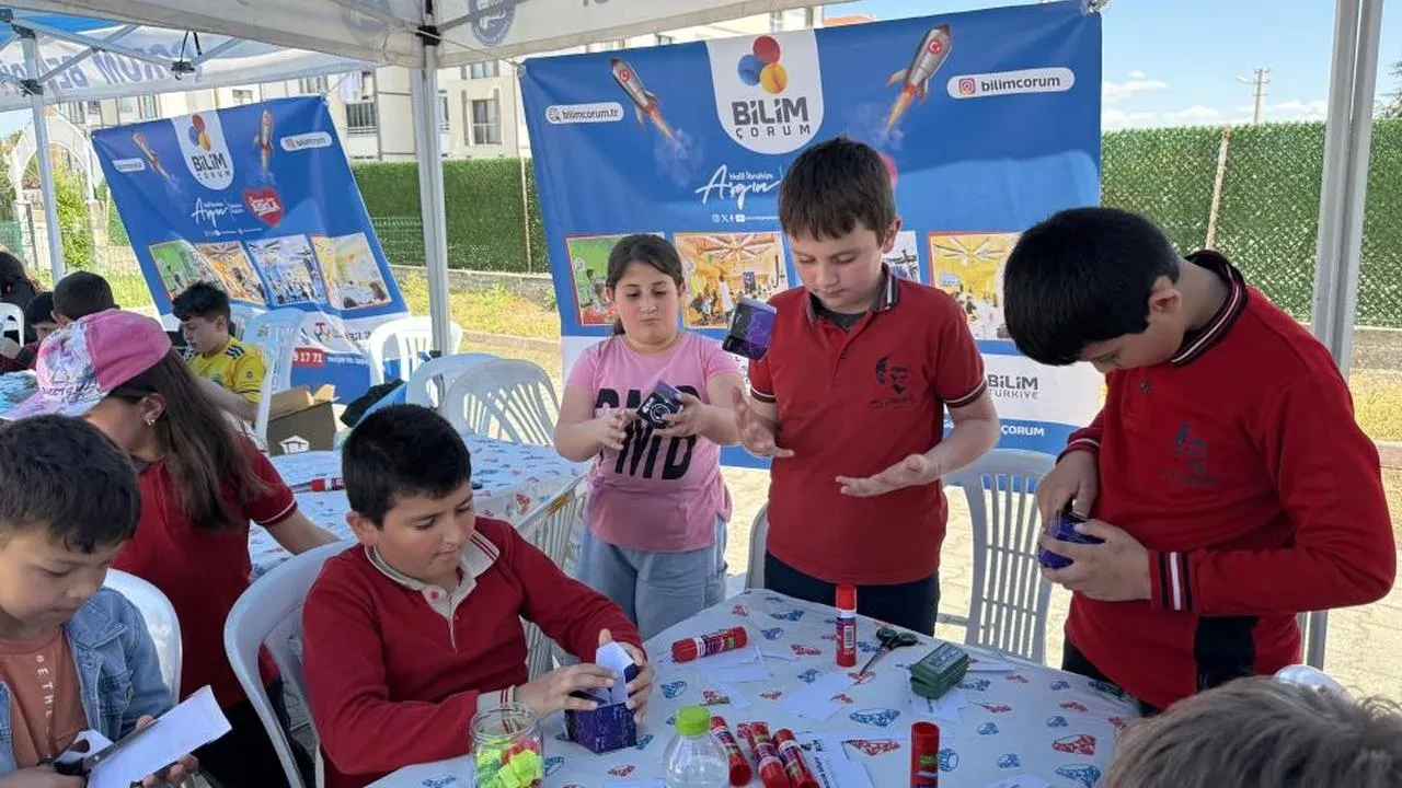 Çorum Belediyesi'nin Bilim Çorum Projesi ile öğrenciler bilimin eğlenceli yüzünü keşfediyor!