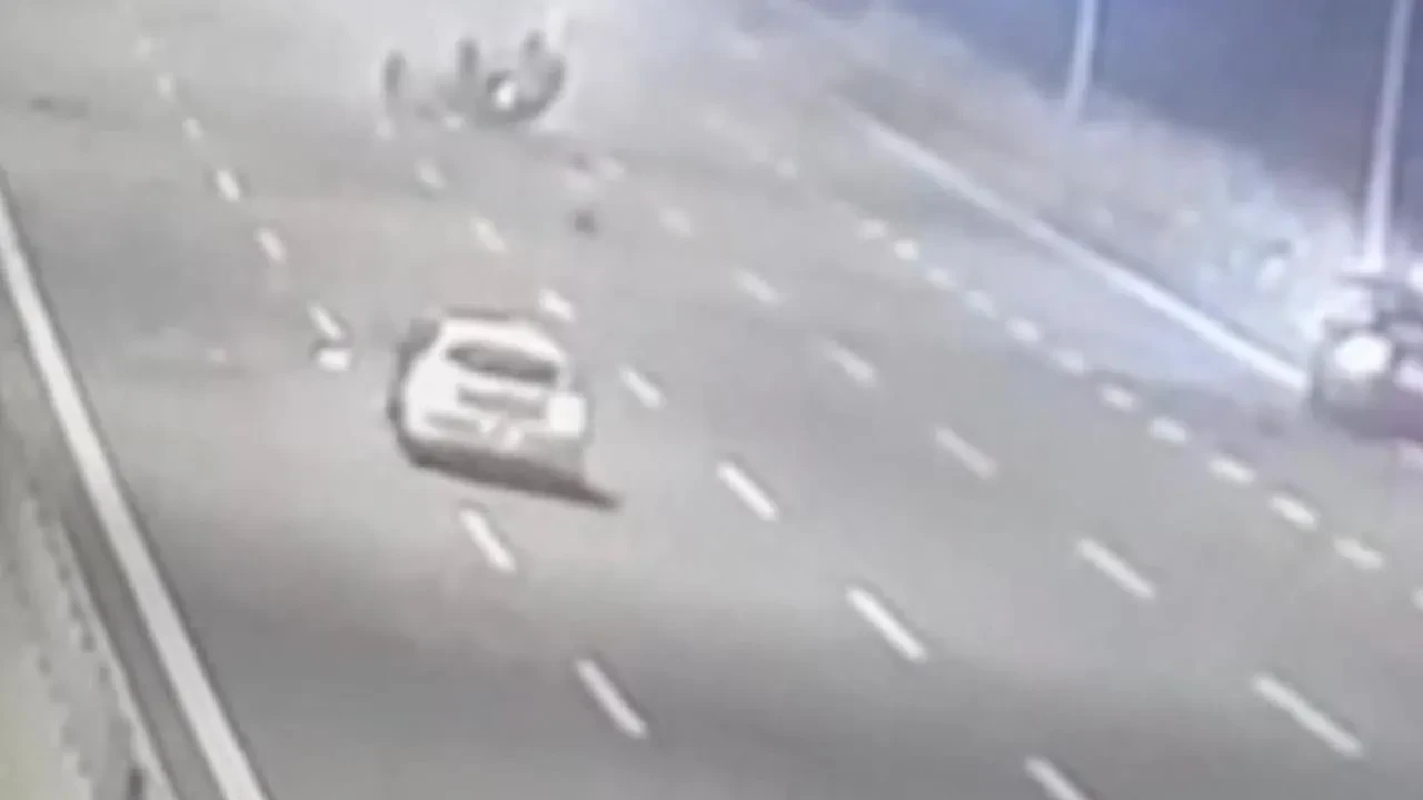 Kuzey Marmara Otoyolunda çocuk araçtan fırlayarak kurtuldu