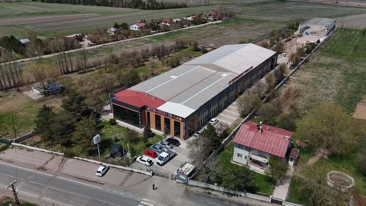 Sivas Teknokent Koleji: Öğrencileri iş hayatına hazırlayan uygulamalı eğitimlerin avantajları