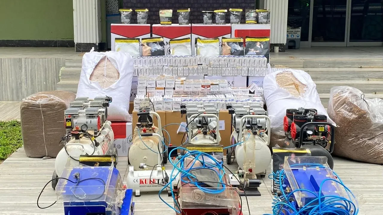 Uşakta kaçak tütün ve makaron operasyonu düzenlendi