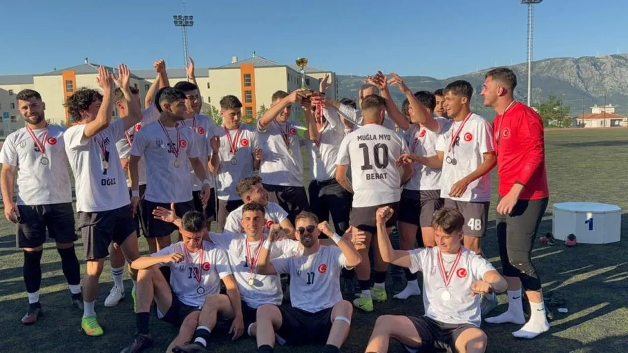 Muğla Sıtkı Koçman Üniversitesi'nde Rektörlük Kupası heyecanı bitti