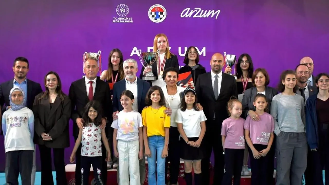 Kadınlar Satranç Şampiyonası'nda IM Ekaterina Atalık zaferi