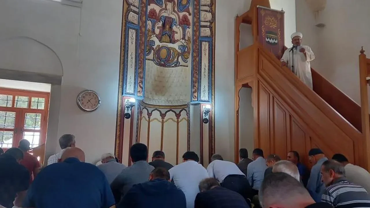 Diyanet’ten gençlere ‘evlenin’ ebeveynlere de ‘evlilikleri zorlaştırmayın’ çağrısı