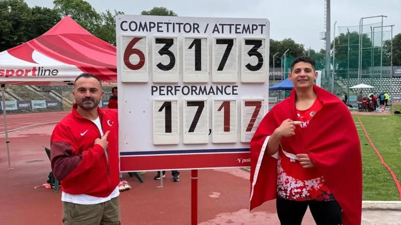 Bilecikli genç gülleci Abdülkerim Akdaş'tan tarihi başarı: 17.17 metreyle zirveye yerleşti