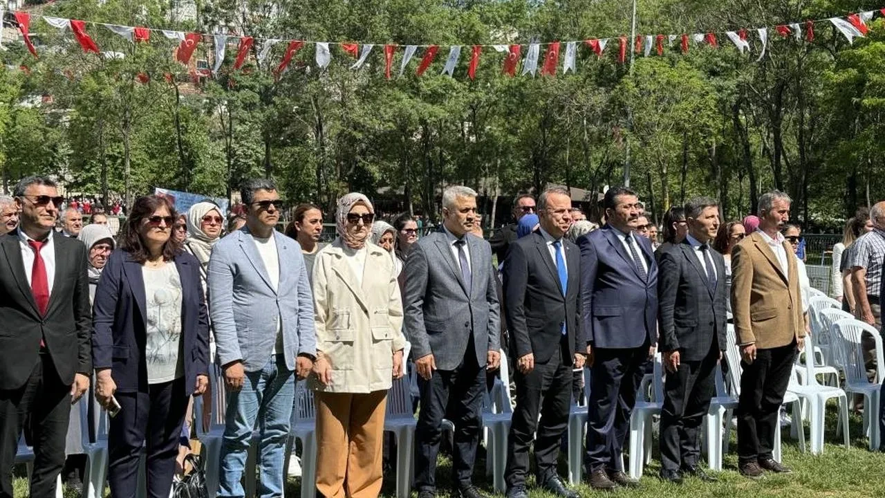 Kağıthane'de Liseleri Tanıtım Şenliği Düzenlendi