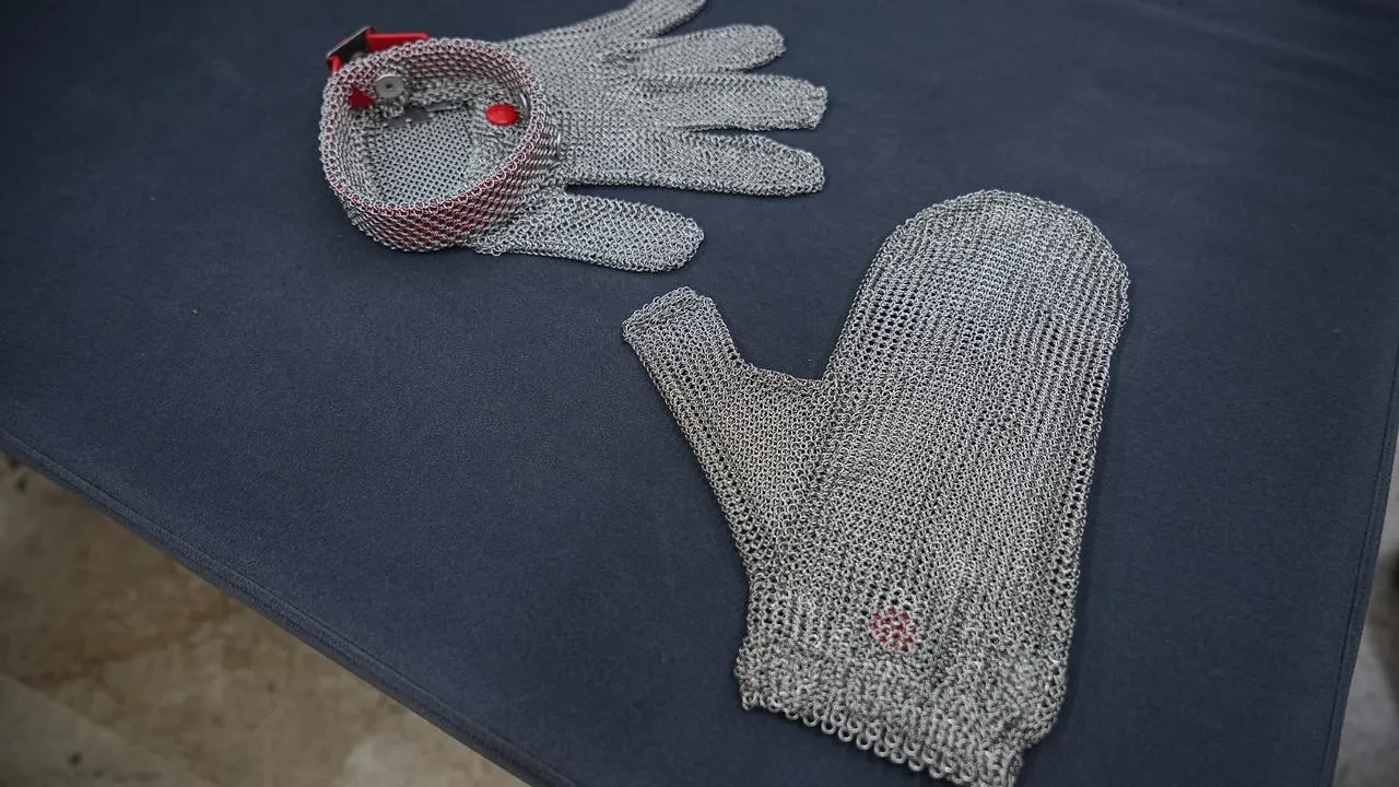 Bursa bıçakları ve çelik eldivenler bayrama hazırlanıyor