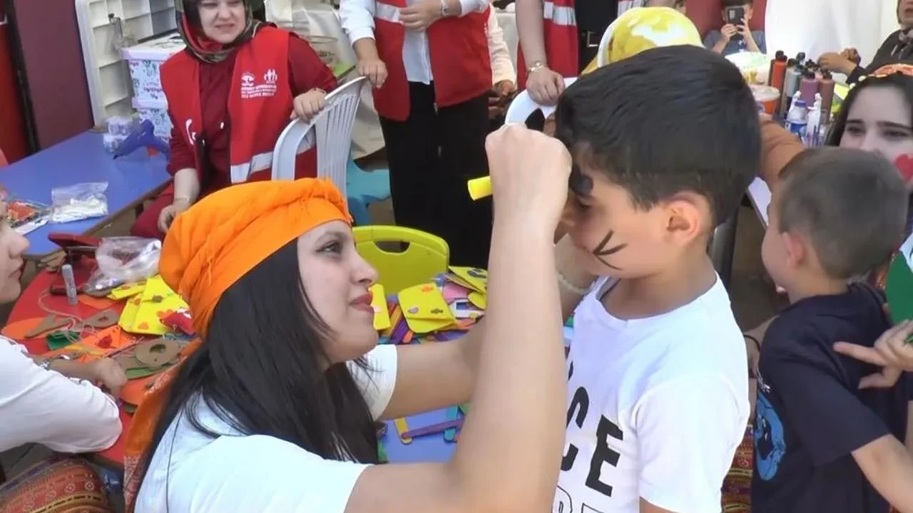 Gaziantep'te aile yılı festivali renkli görüntülere sahne oldu