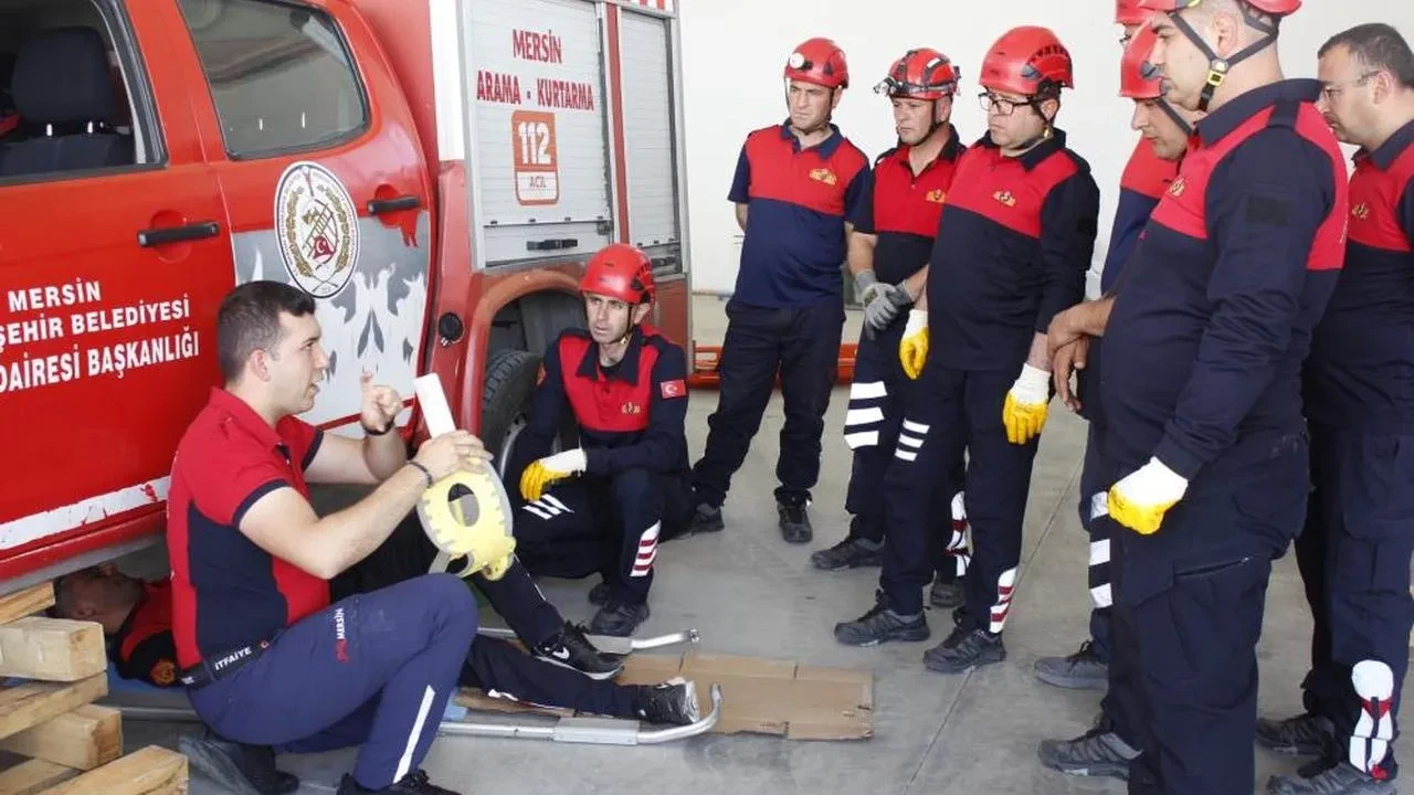 Mersin İtfaiyesi'nden Ürgüp İtfaiyesi'ne kapsamlı eğitim: Yangın güvenliği için ne değişecek?