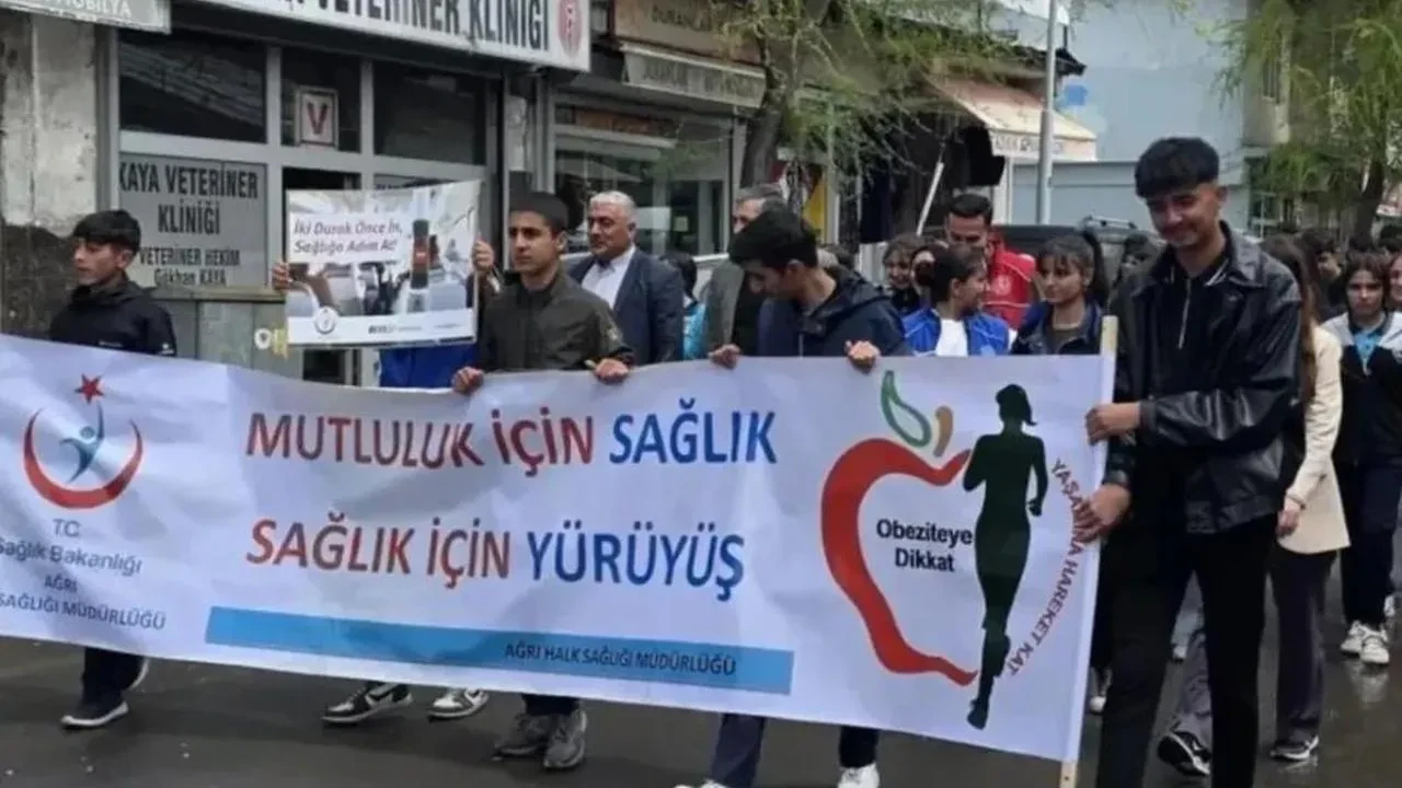 10 Mayıs Dünya Sağlık İçin Hareket Et Günü’nde Tutak’ta yürüyüş ve sağlıklı yaşam çağrısı