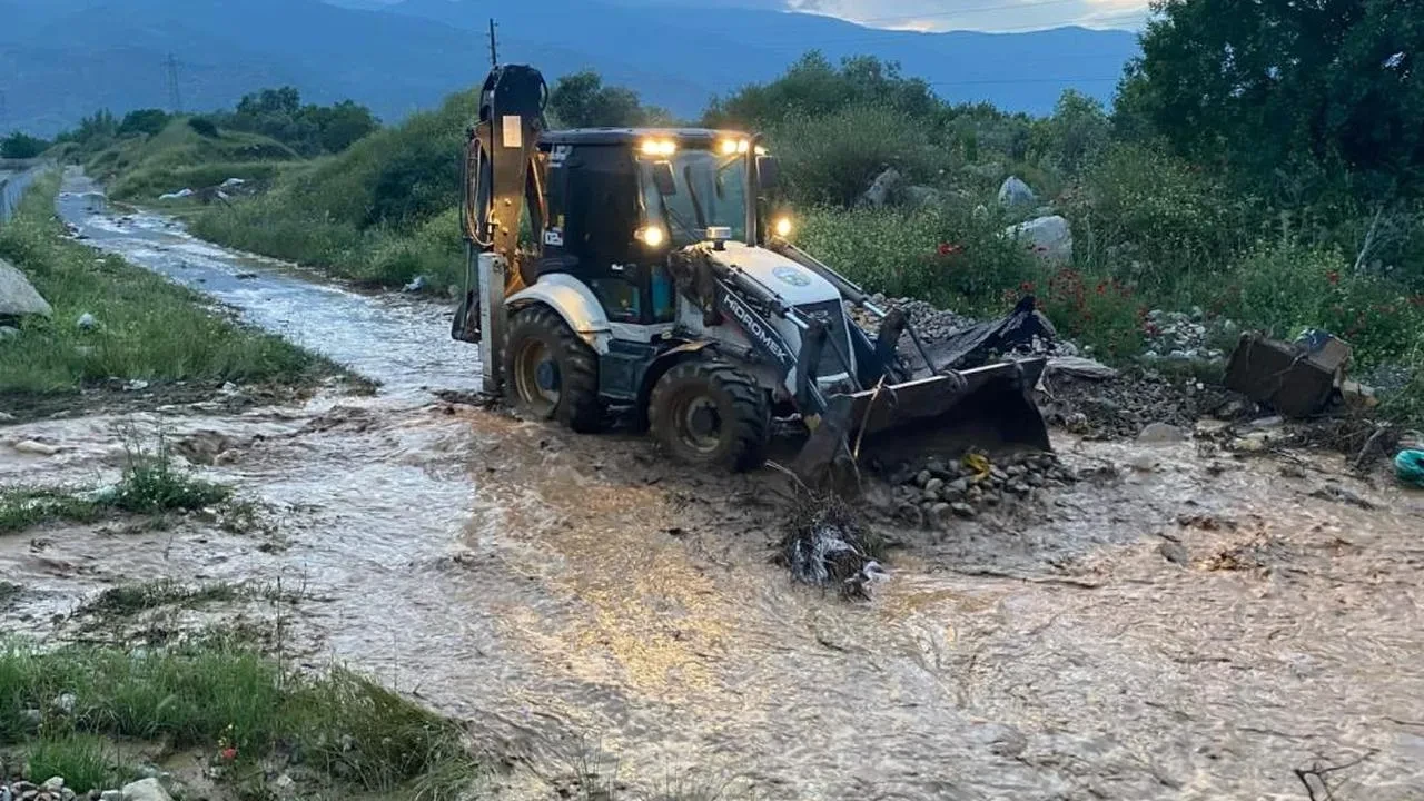 Şeytan Deresi'nde mahsur kalan vatandaşlar kurtarıldı: Bozdoğan Belediyesi teyakkuzda